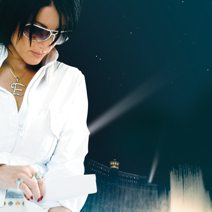JACQUELINE FEILICH – FEMALE ELVIS TRIBUTE ARTIST