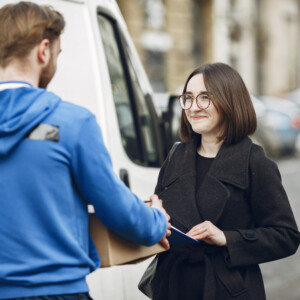 Discover the best Luton van hire Birmingham has to offer. Hire our Maxi Low Luton LWB for house moves, business relocations, and more.