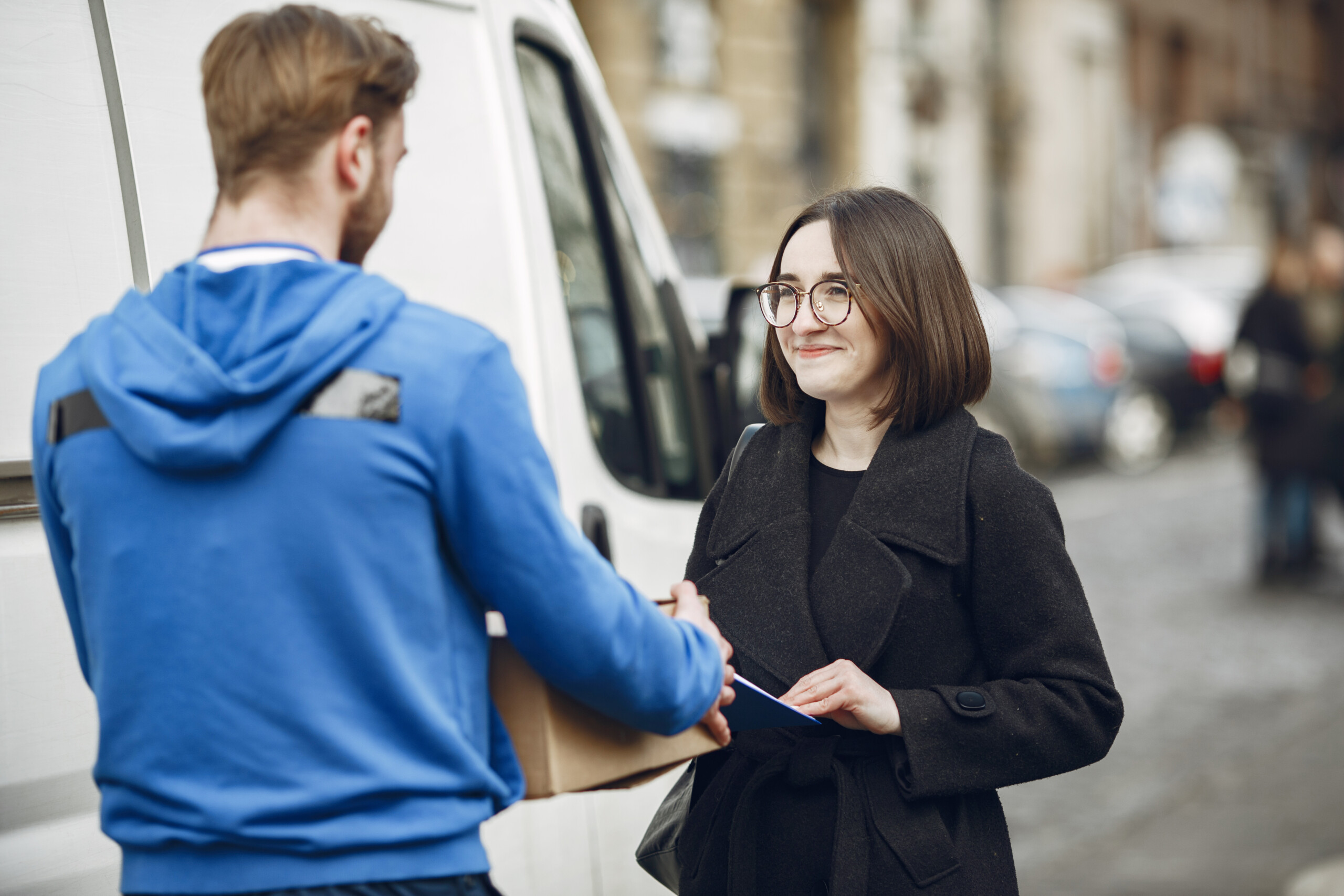 Discover the best Luton van hire Birmingham has to offer. Hire our Maxi Low Luton LWB for house moves, business relocations, and more.